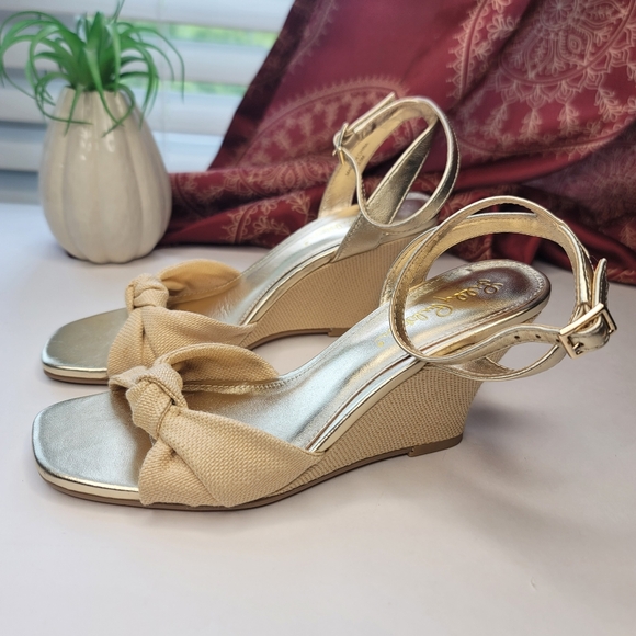 Lilly Pulitzer Emmie Wedge Sandals Gold And Tan Size 6.5 - Picture 8 of 15